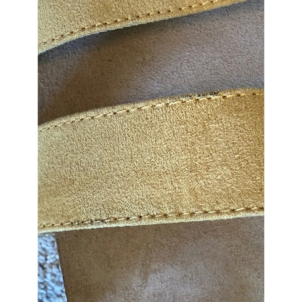 Universal Thread Mustard Yellow Espadrille Platform Sandals Womens Size 7 Buckle